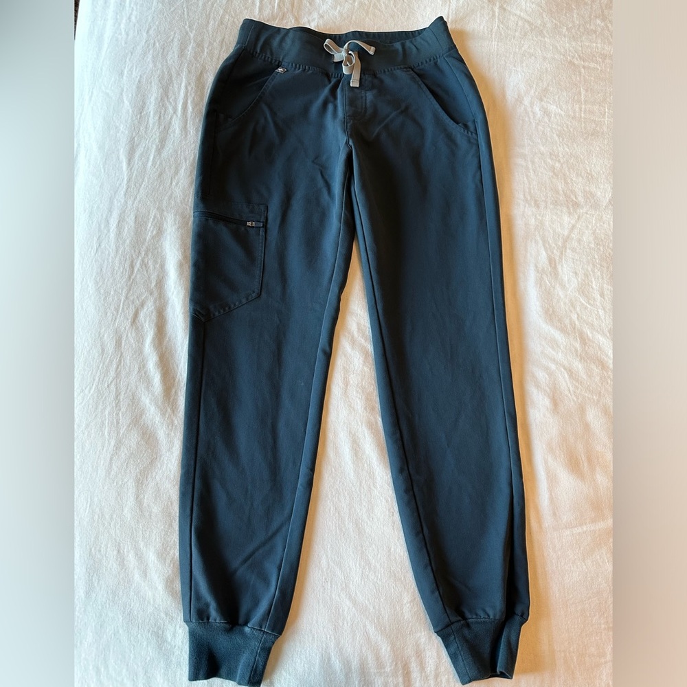 Used Figs X-Small Zamora Dark Harbor Scrub Bottom (regular length)